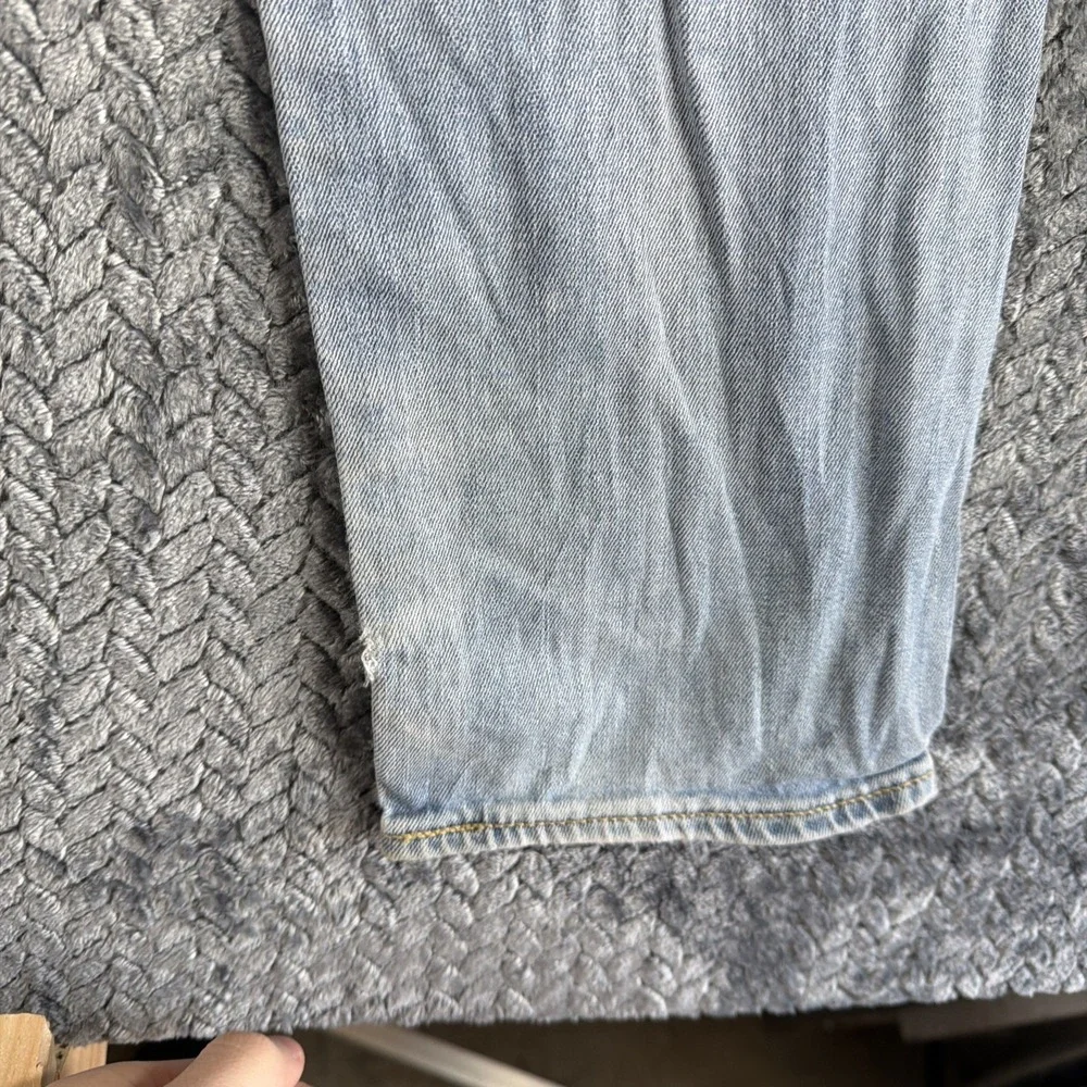 Levis 511 Jeans Mens 30x34 Blue Denim Skinny Fit Medium Wash 5 Pocket Distressed